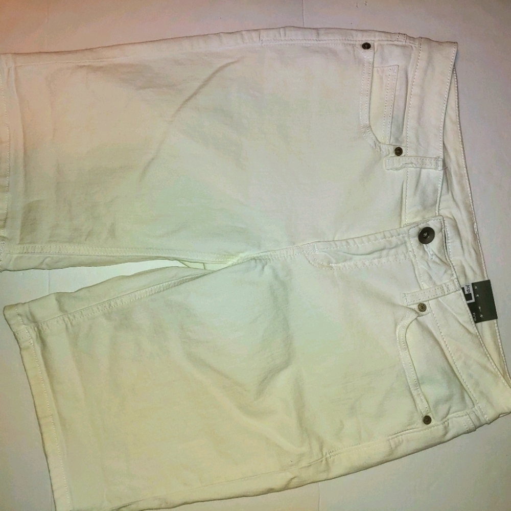 NWT JCP White Denim Shorts 31